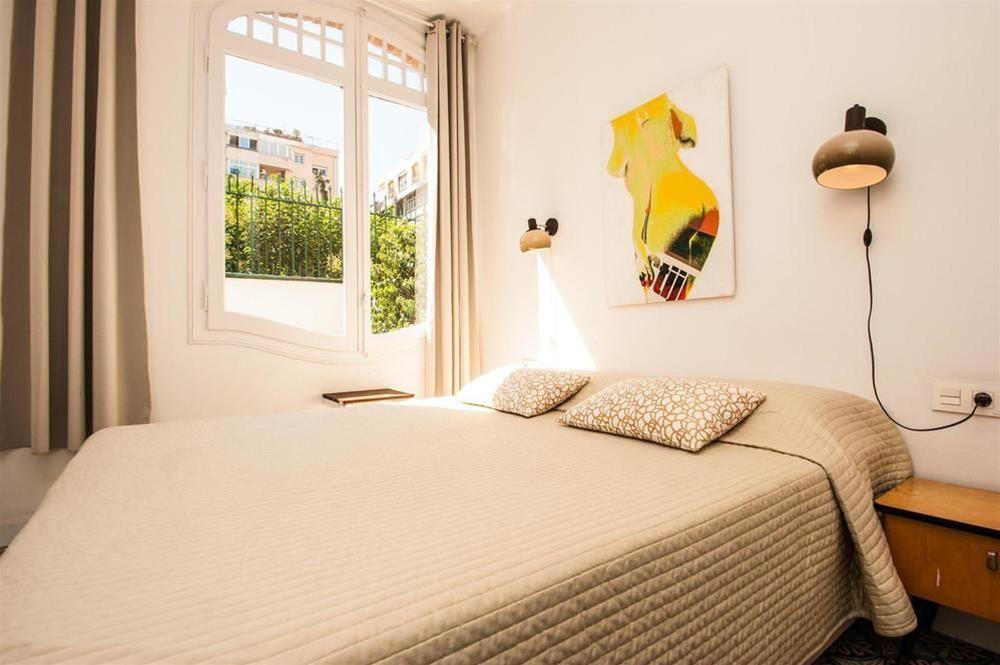 Numa Barcelona Roca Aparthotel Exterior photo